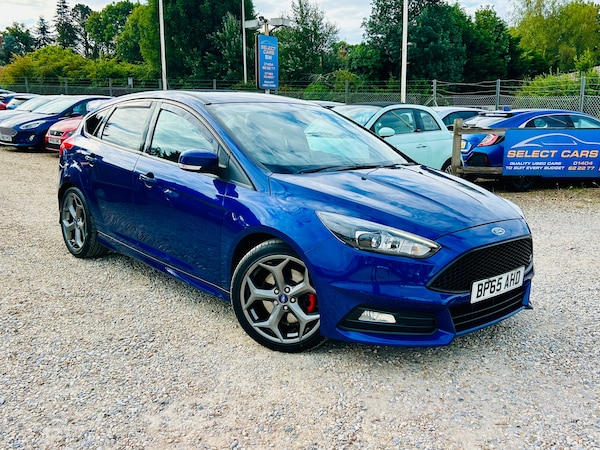 Used Ford Focus 2015 for sale - 75434429: Photo 1