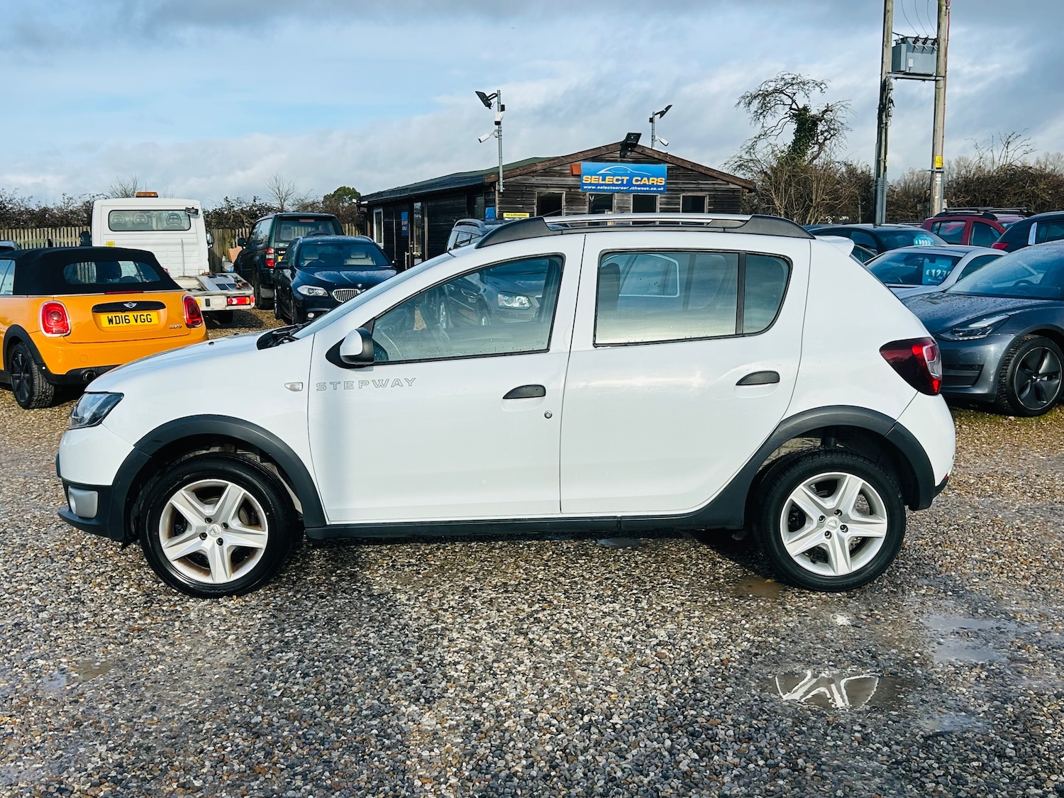 Used Dacia Sandero Stepway 2015 for sale - 77158049: Photo 7