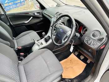 Used Ford Galaxy 2010 for sale - 77234032: Photo