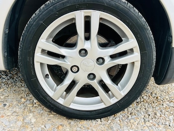 Used Mitsubishi Colt 2009 for sale - 76217654: Photo 4