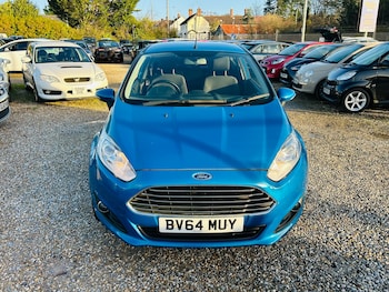 Used Ford Fiesta 2015 for sale - 76905170: Photo