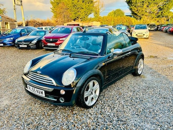 Used MINI Convertible 2005 for sale - 77552493: Photo