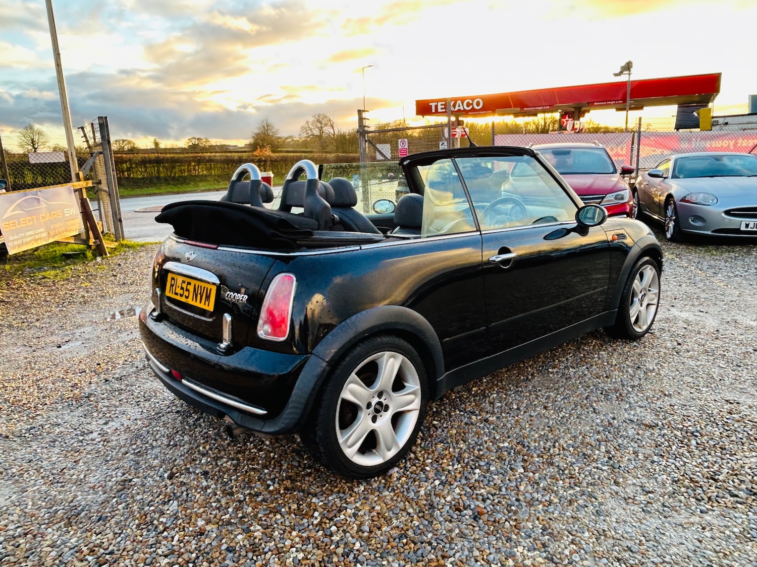 Used MINI Convertible 2005 for sale - 77552493: Photo 8