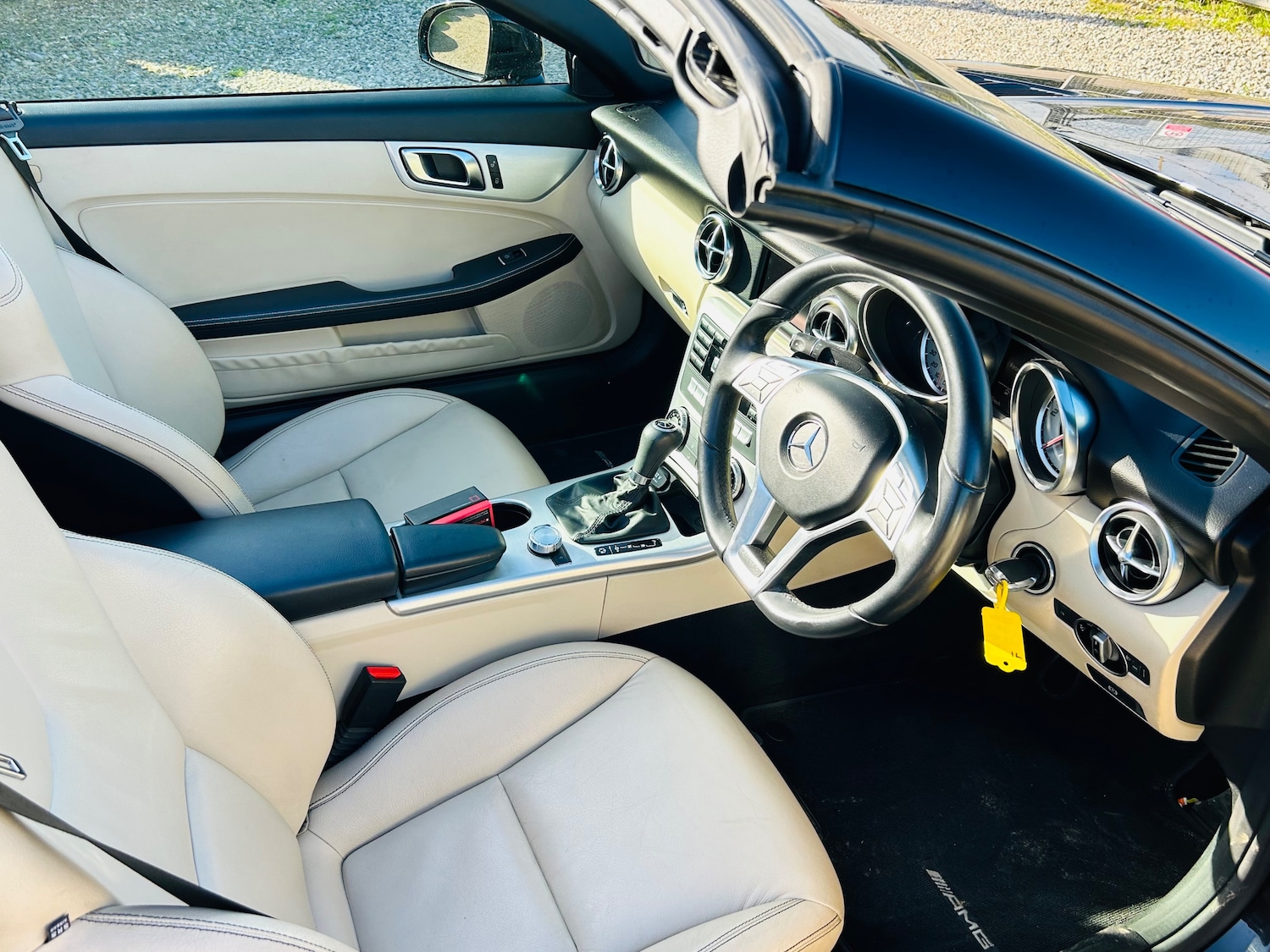 Used Mercedes-Benz SLK 2012 for sale - 76217664: Photo 3