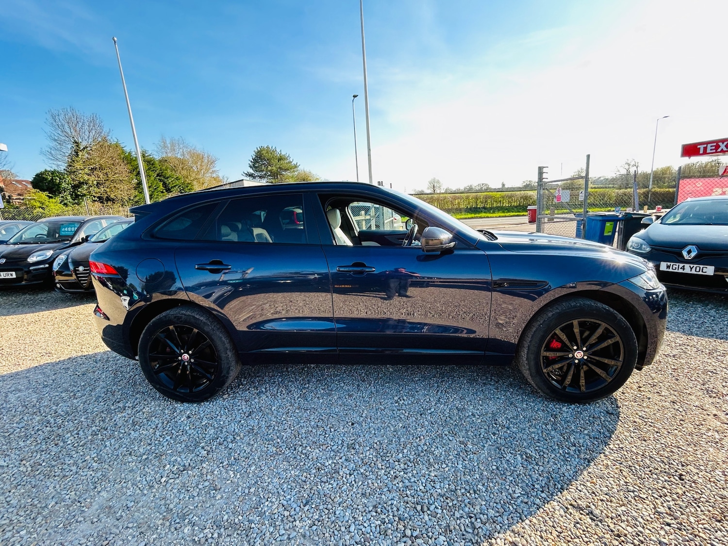 Used Jaguar F-Pace 2017 for sale - 77979103: Photo 10