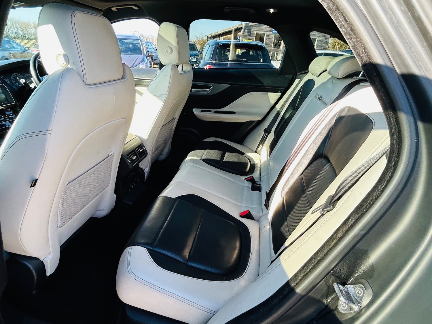 Used Jaguar F-Pace 2017 for sale - 77979103: Photo 12