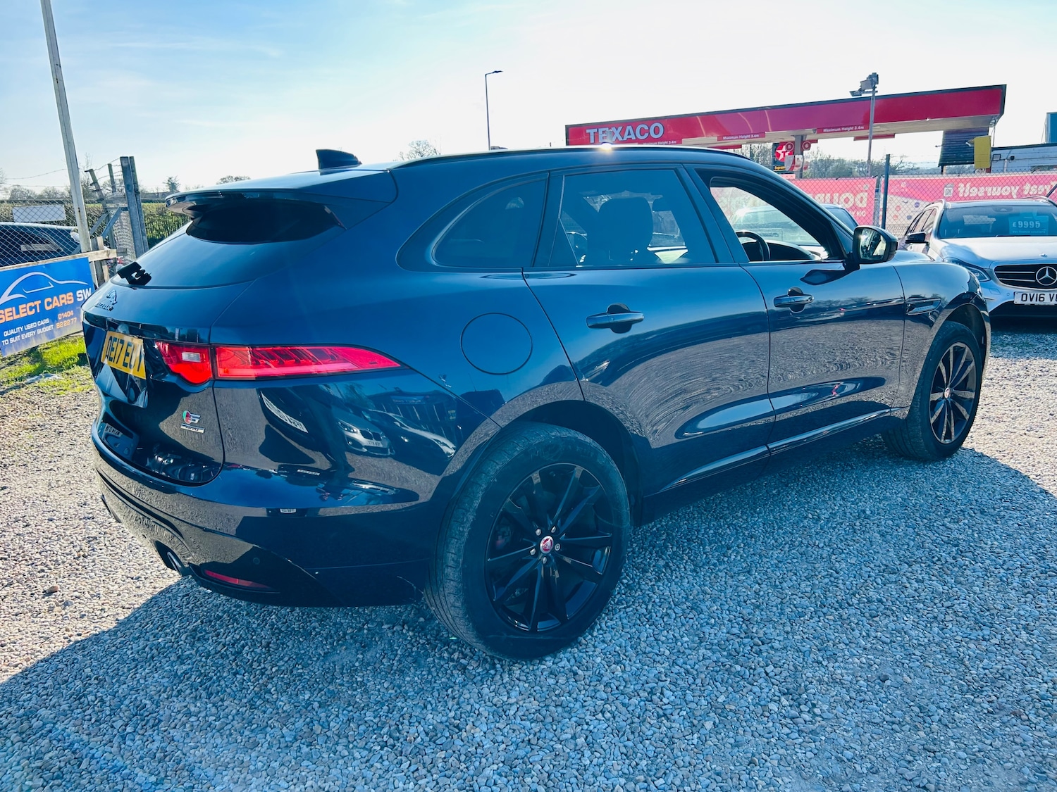 Used Jaguar F-Pace 2017 for sale - 77979103: Photo 9
