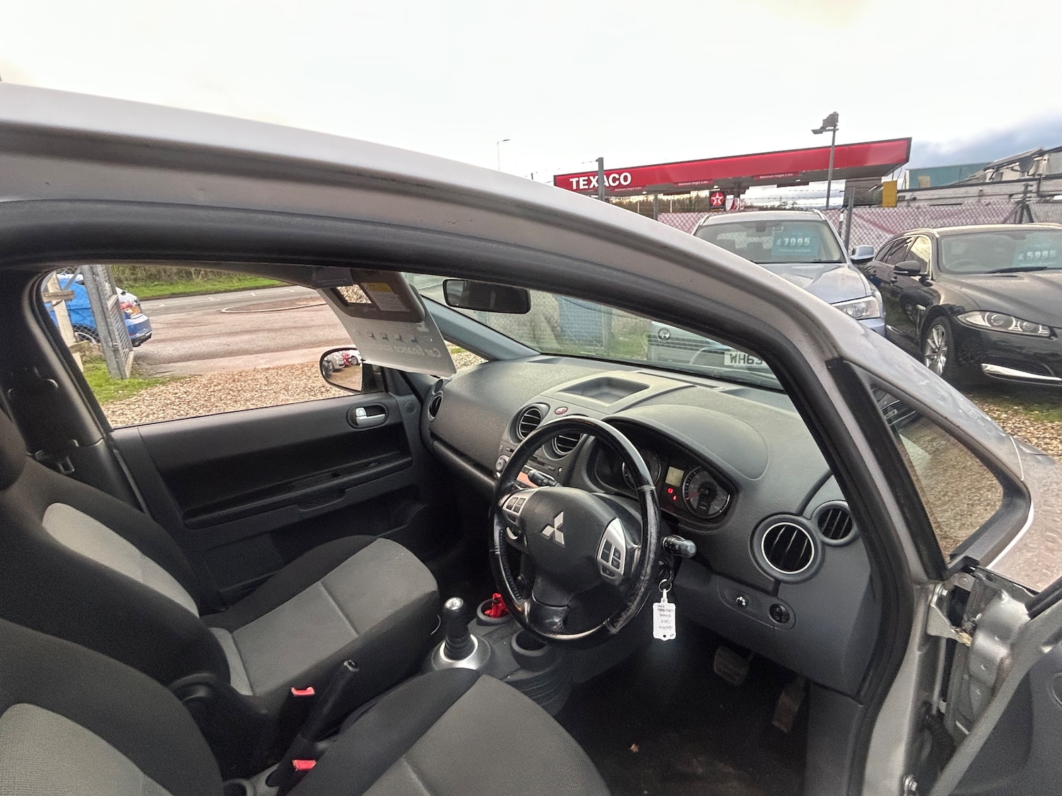 Used Mitsubishi Colt 2010 for sale - 76745477: Photo 3