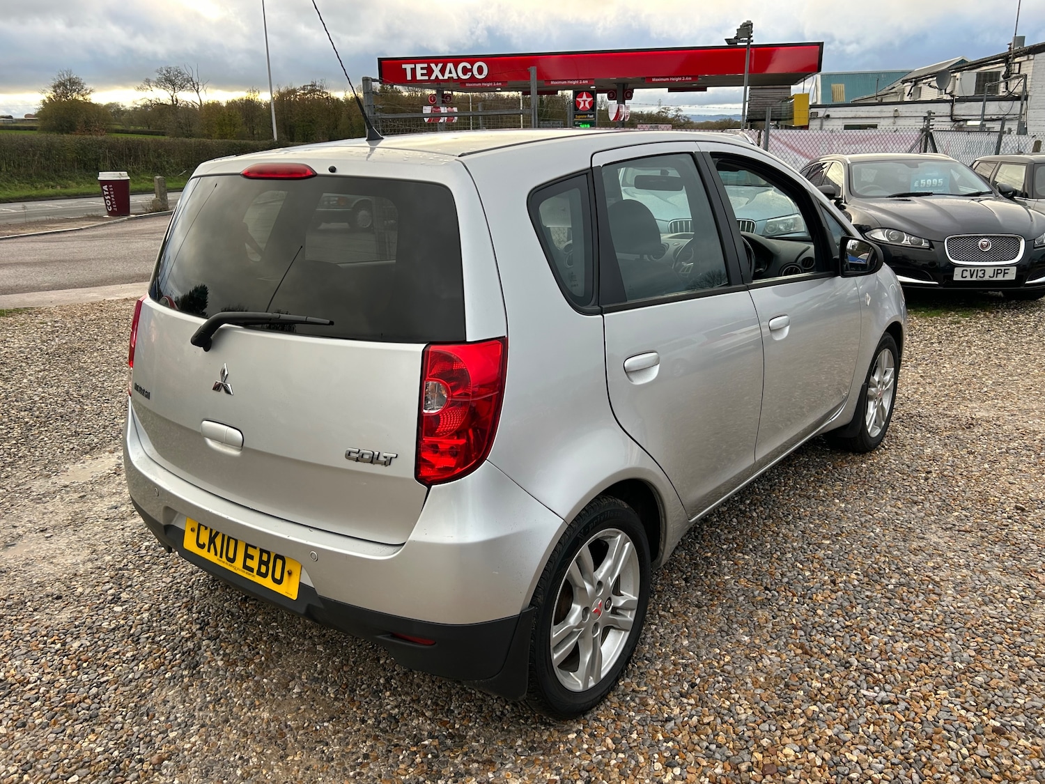 Used Mitsubishi Colt 2010 for sale - 76745477: Photo 8