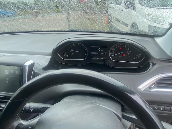 Used Peugeot 208 2014 for sale - 75567842: Photo 11