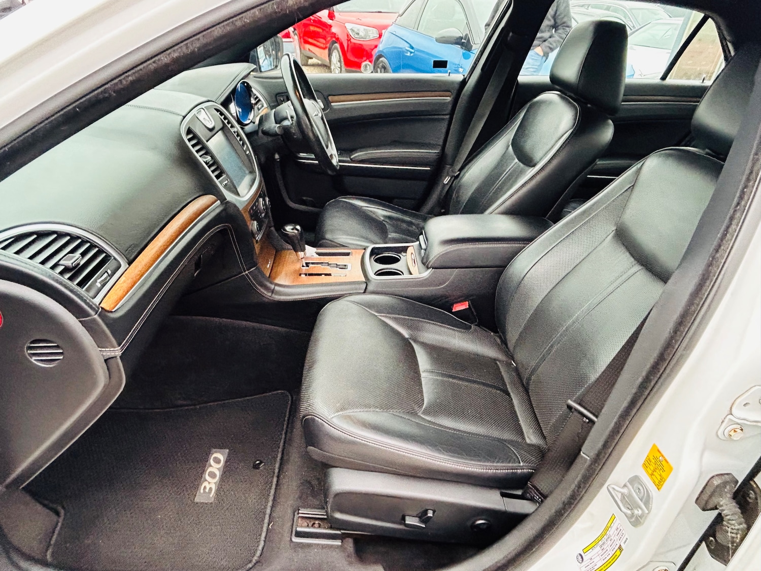 Used Chrysler 300C 2012 for sale - 76298090: Photo 16