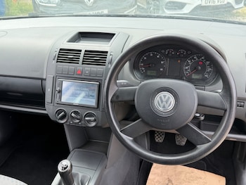 Used Volkswagen Polo 2005 for sale - 78967314: Photo
