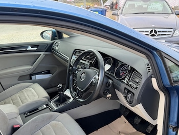 Used Volkswagen Golf 2015 for sale - 79326142: Photo