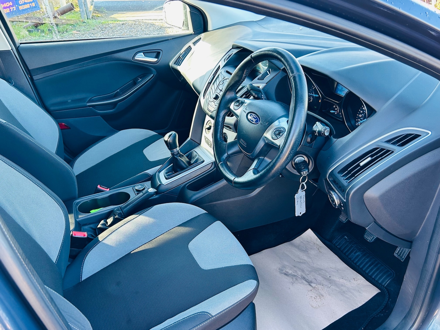 Used Ford Focus 2014 for sale - 77894009: Photo 2