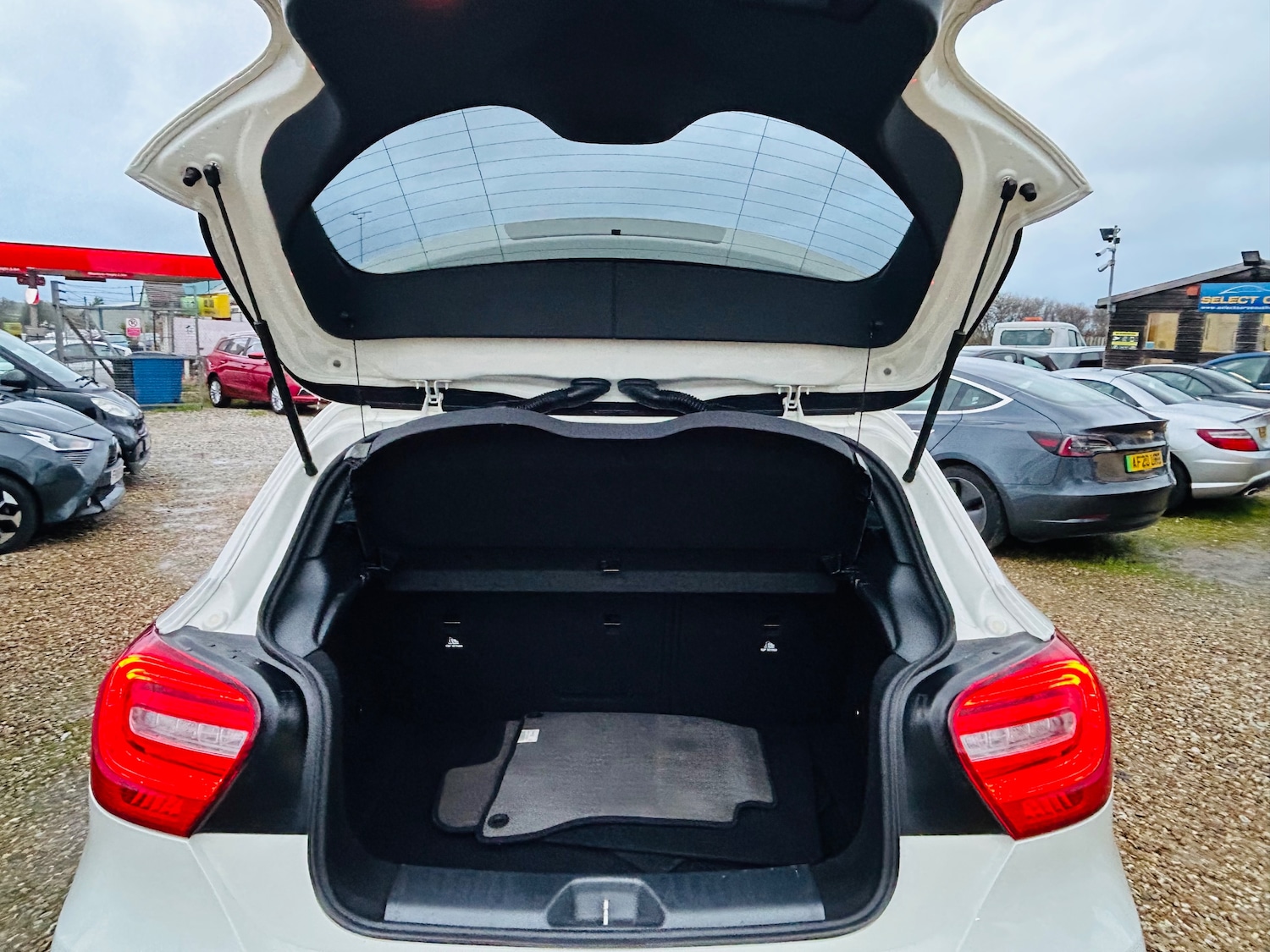 Used Mercedes-Benz A-Class 2015 for sale - 77307743: Photo 13