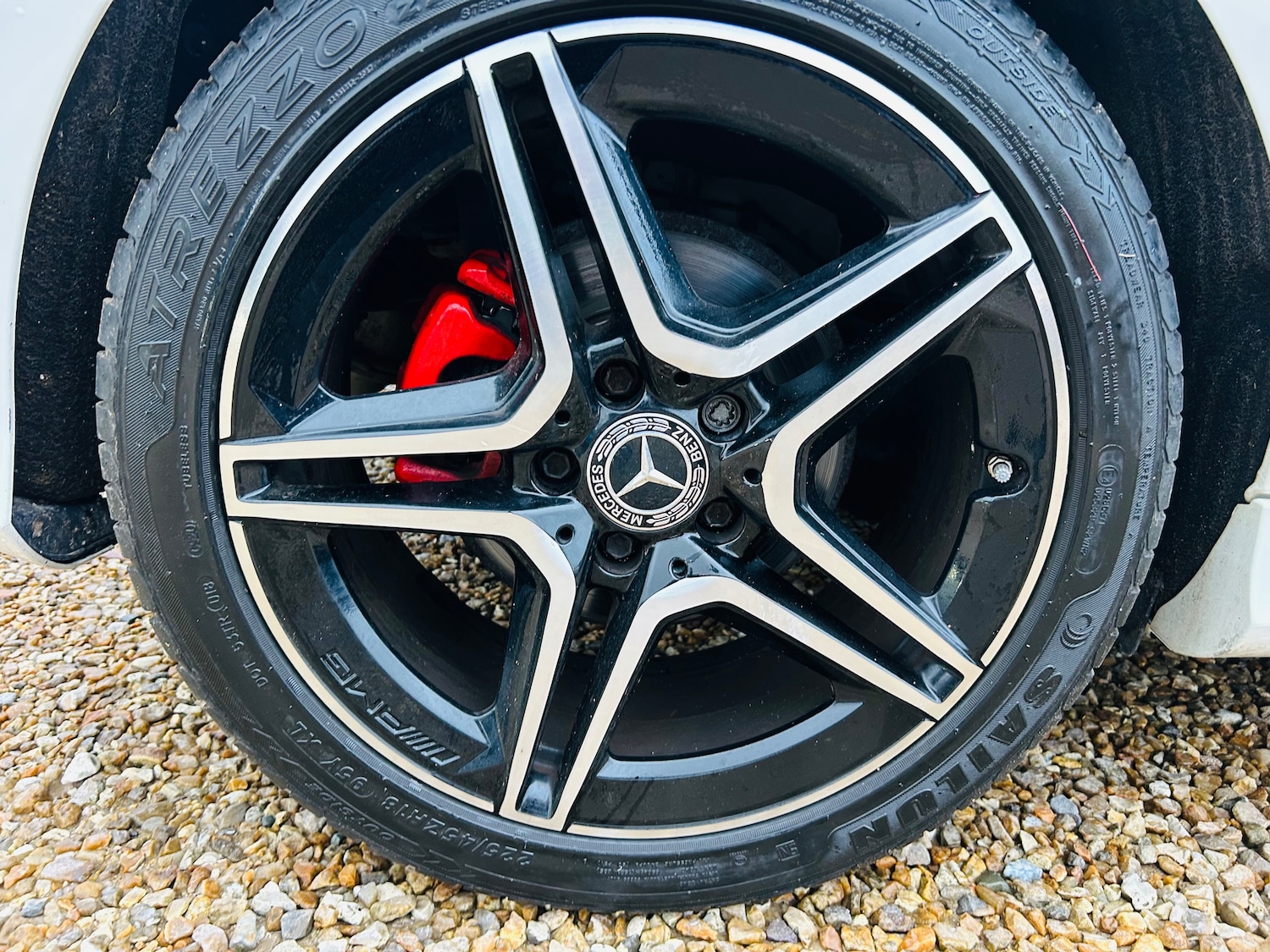 Used Mercedes-Benz A-Class 2015 for sale - 77307743: Photo 2