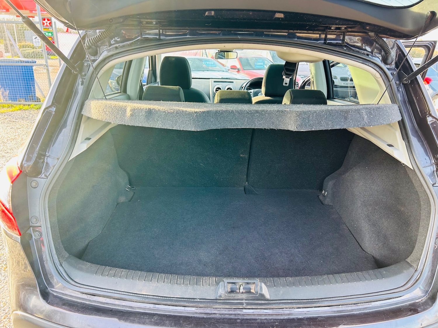 Used Nissan Qashqai 2013 for sale - 77164232: Photo 14