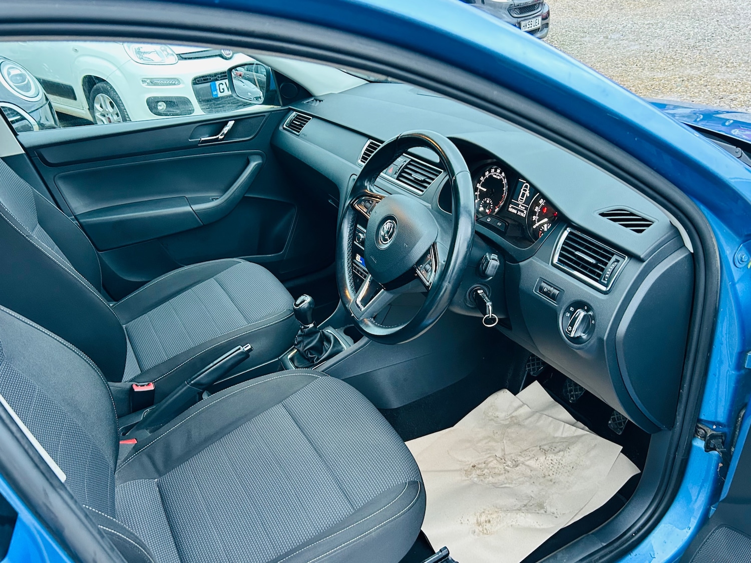 Used Skoda Rapid 2013 for sale - 77307753: Photo 3