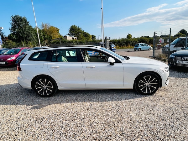 Used Volvo V60 2020 for sale - 75672432: Photo 11