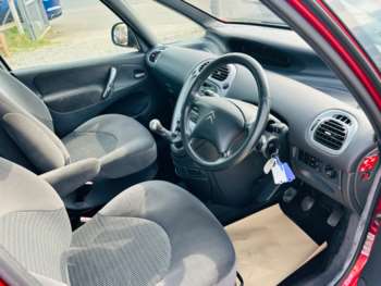 Used Citroen Xsara Picasso 2010 for sale - 74715080: Photo