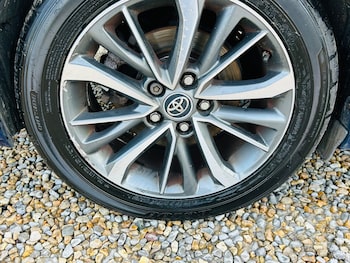 Used Toyota Avensis 2016 for sale - 76966899: Photo