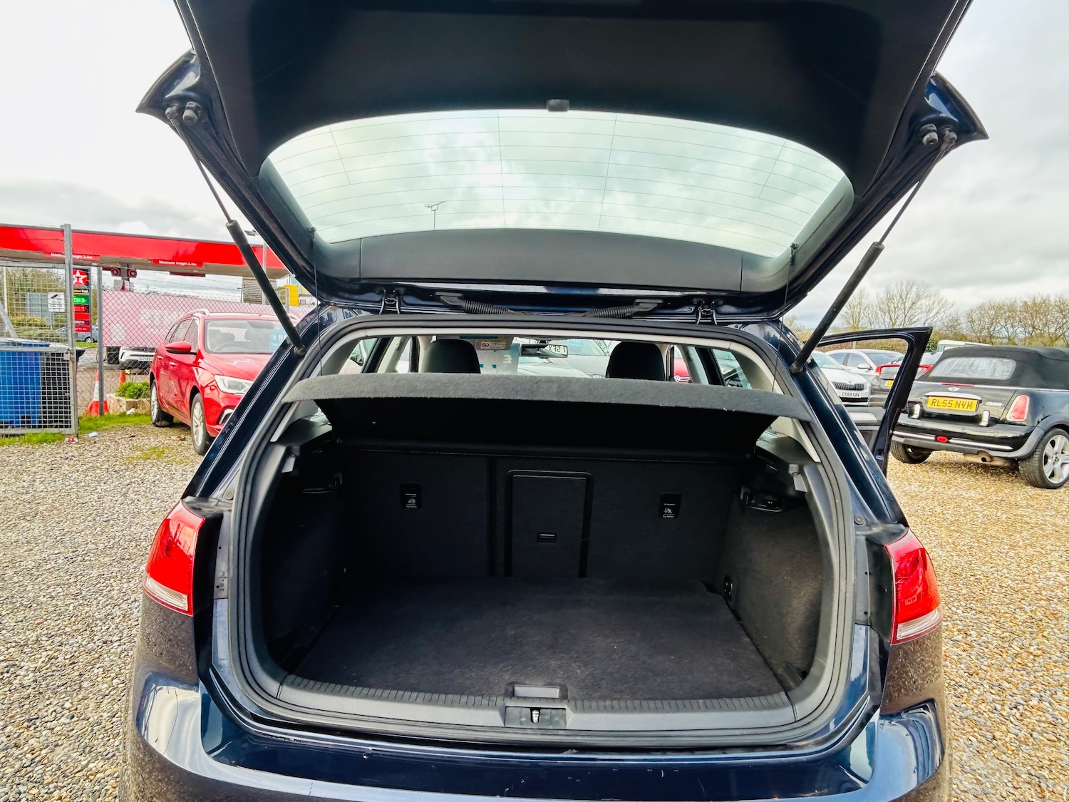 Used Volkswagen Golf 2014 for sale - 77631325: Photo 12