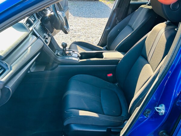 Used Honda Civic 2018 for sale - 72394157: Photo 13