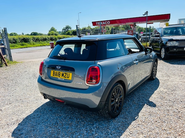Used MINI Hatch 2018 for sale - 74752940: Photo 9