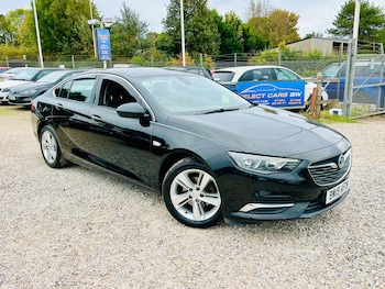 Vauxhall - Insignia