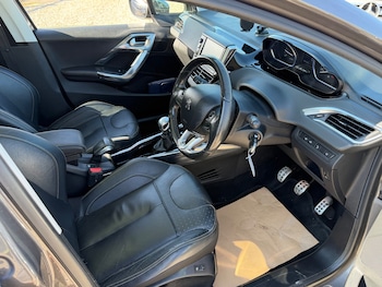 Used Peugeot 2008 2014 for sale - 79326149: Photo