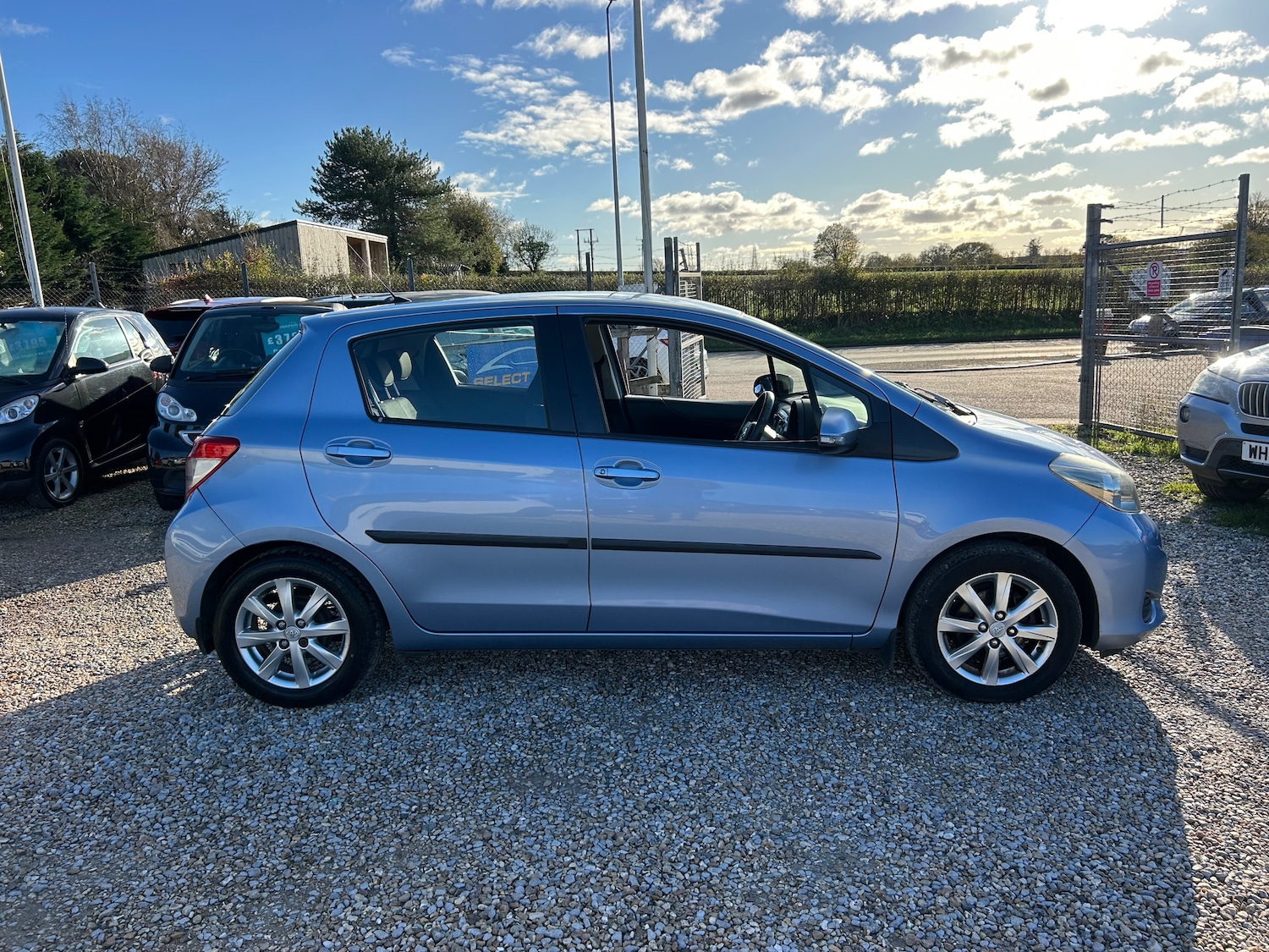 Used Toyota Yaris 2012 for sale - 76635931: Photo 10