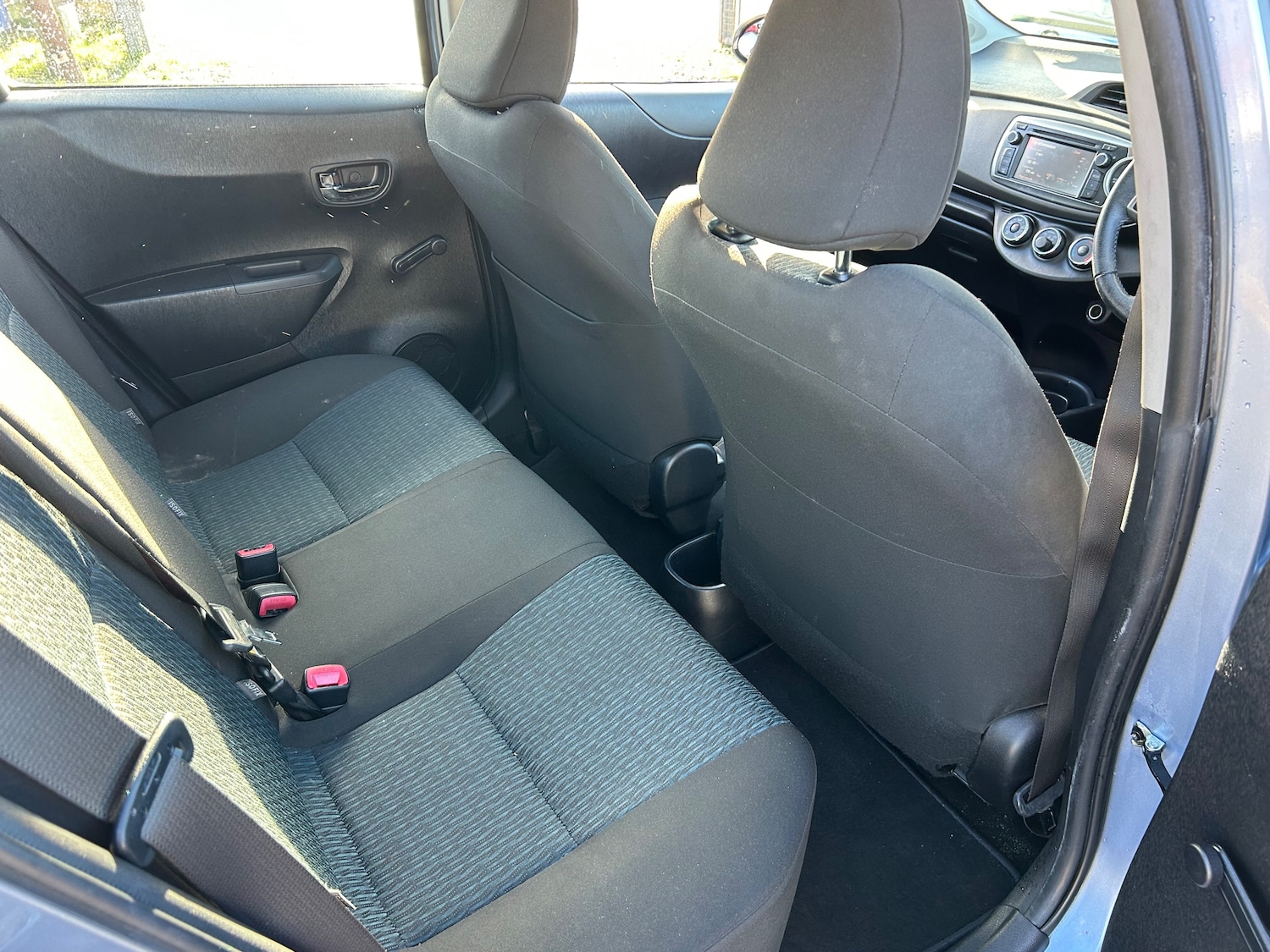 Used Toyota Yaris 2012 for sale - 76635931: Photo 11