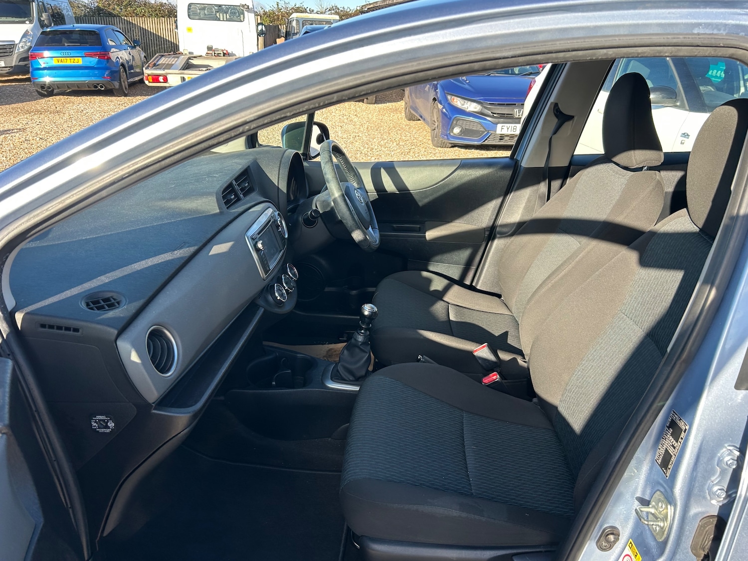 Used Toyota Yaris 2012 for sale - 76635931: Photo 13