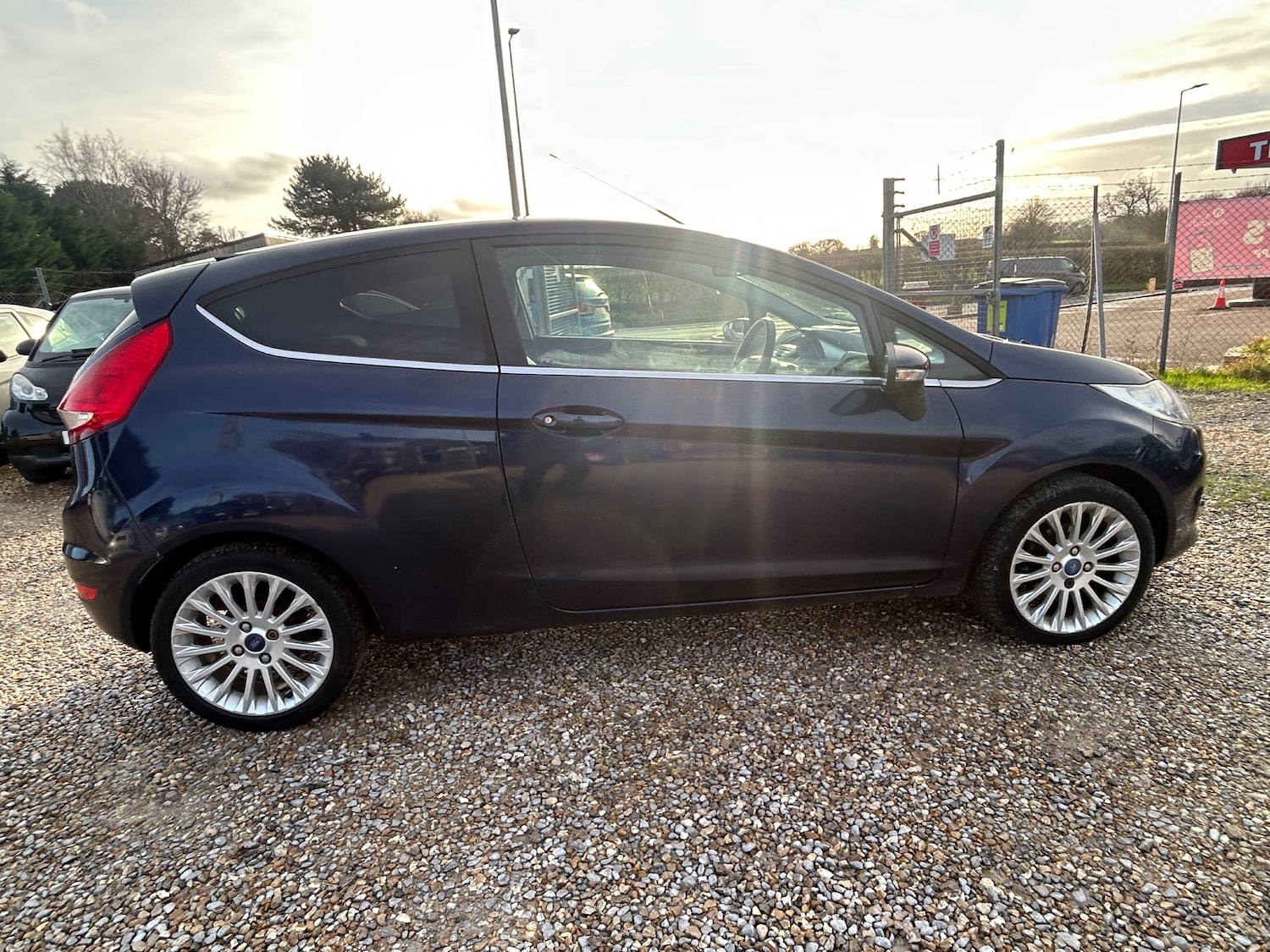 Used Ford Fiesta 2011 for sale - 77019203: Photo 10