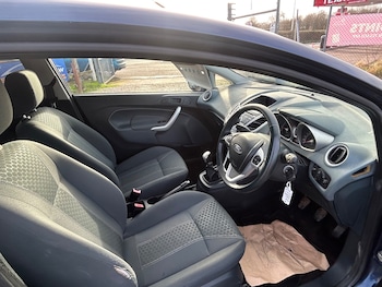 Used Ford Fiesta 2011 for sale - 77019203: Photo