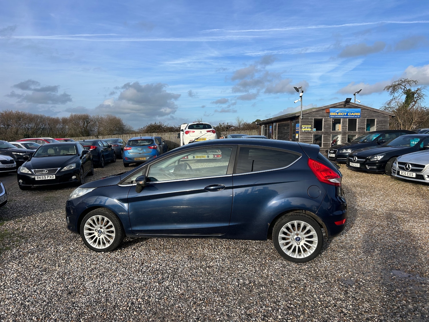 Used Ford Fiesta 2011 for sale - 77019203: Photo 6