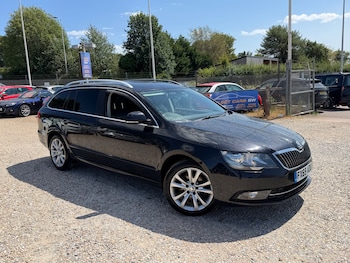 Used Skoda Superb 2015 for sale - 79390257: Photo
