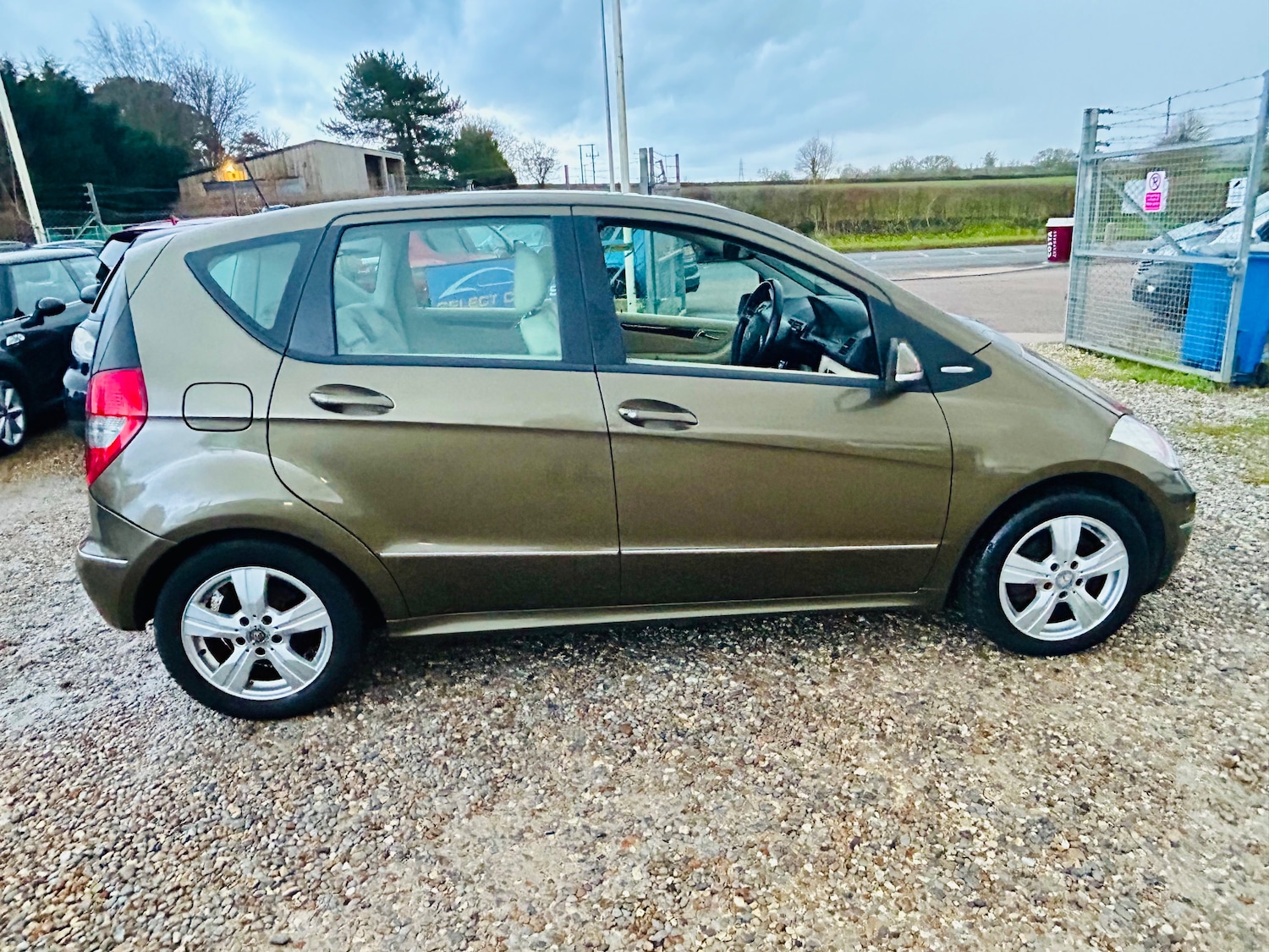 Used Mercedes-Benz A-Class 2011 for sale - 77232344: Photo 11