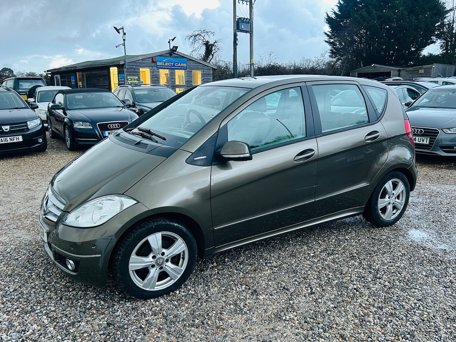 Used Mercedes-Benz A-Class 2011 for sale - 77232344: Photo 6