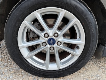 Used Ford C-Max 2015 for sale - 79319105: Photo