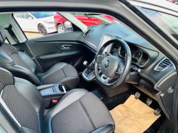 Used Renault Scenic 2017 for sale - 74138982: Photo
