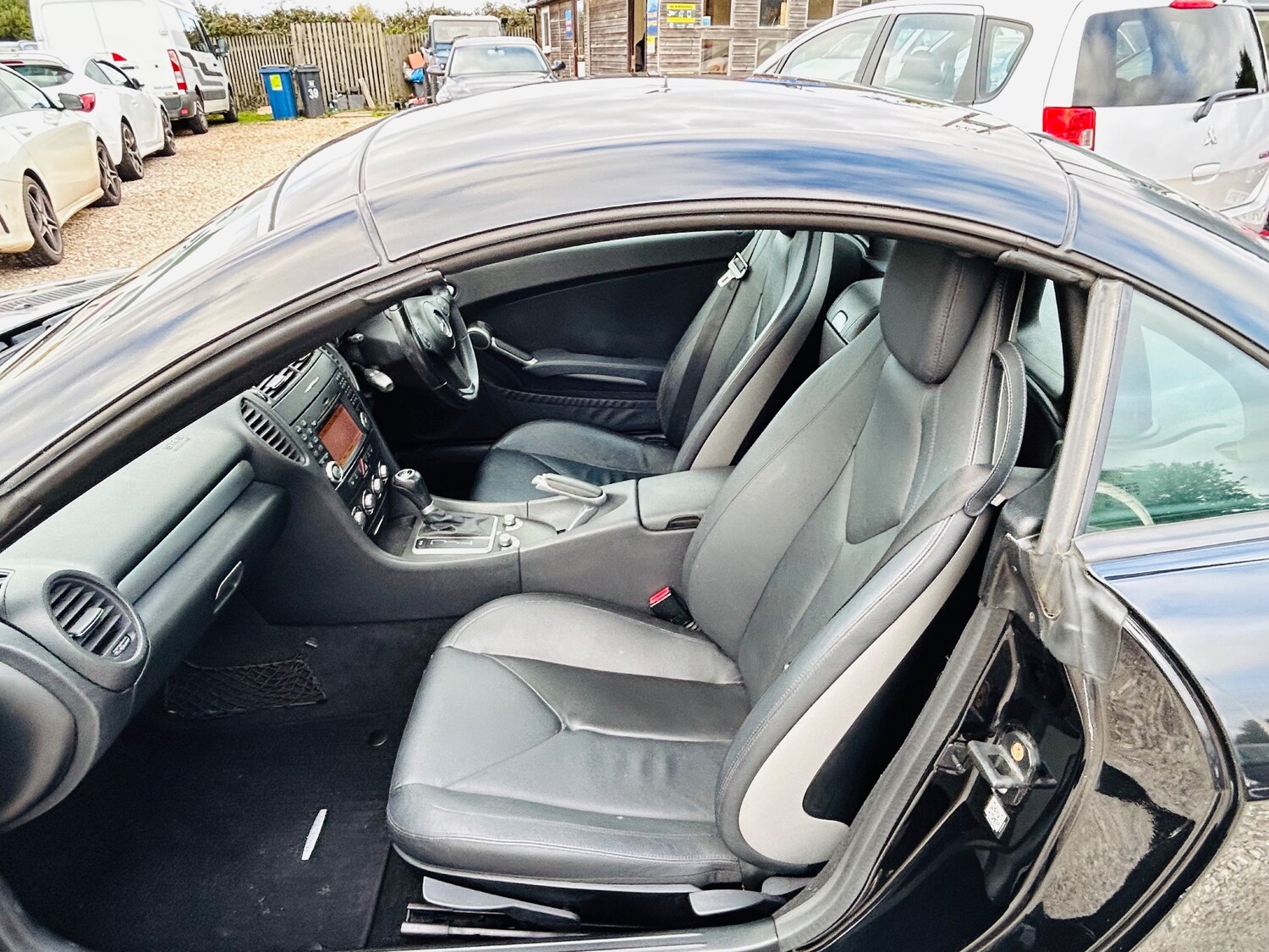 Used Mercedes-Benz SLK 2009 for sale - 76248820: Photo 12