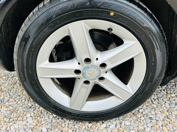 Used Mercedes-Benz SLK 2009 for sale - 76248820: Photo 4