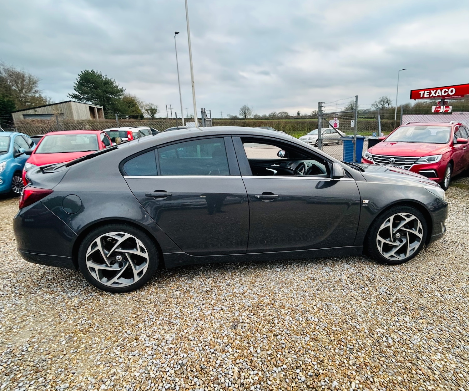 Used Vauxhall Insignia 2014 for sale - 77614666: Photo 10