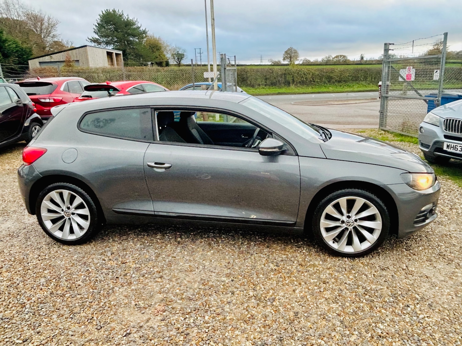 Used Volkswagen Scirocco 2011 for sale - 76731742: Photo 10