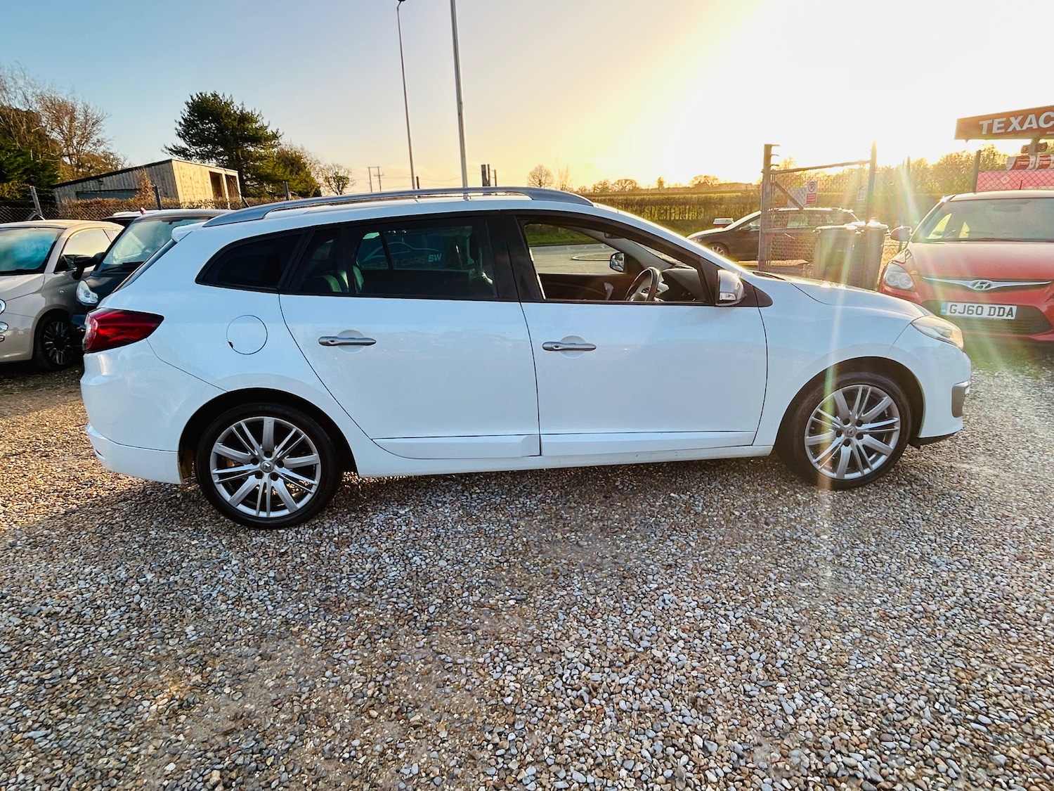 Used Renault Megane 2015 for sale - 76940164: Photo 10
