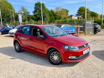 Used Volkswagen Polo 2015 for sale - 79414710: Photo