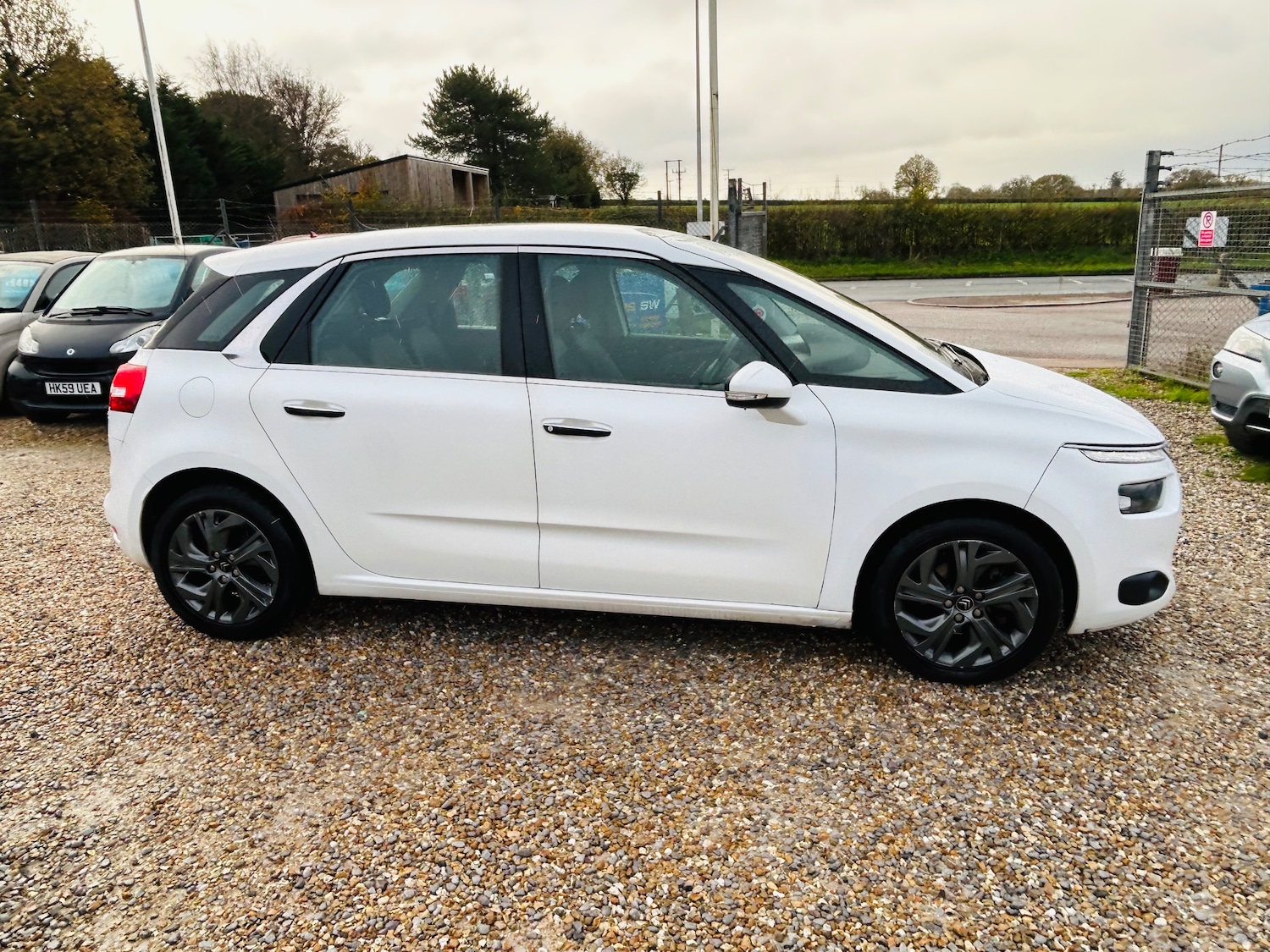 Used Citroen C4 Picasso 2013 for sale - 76788483: Photo 9