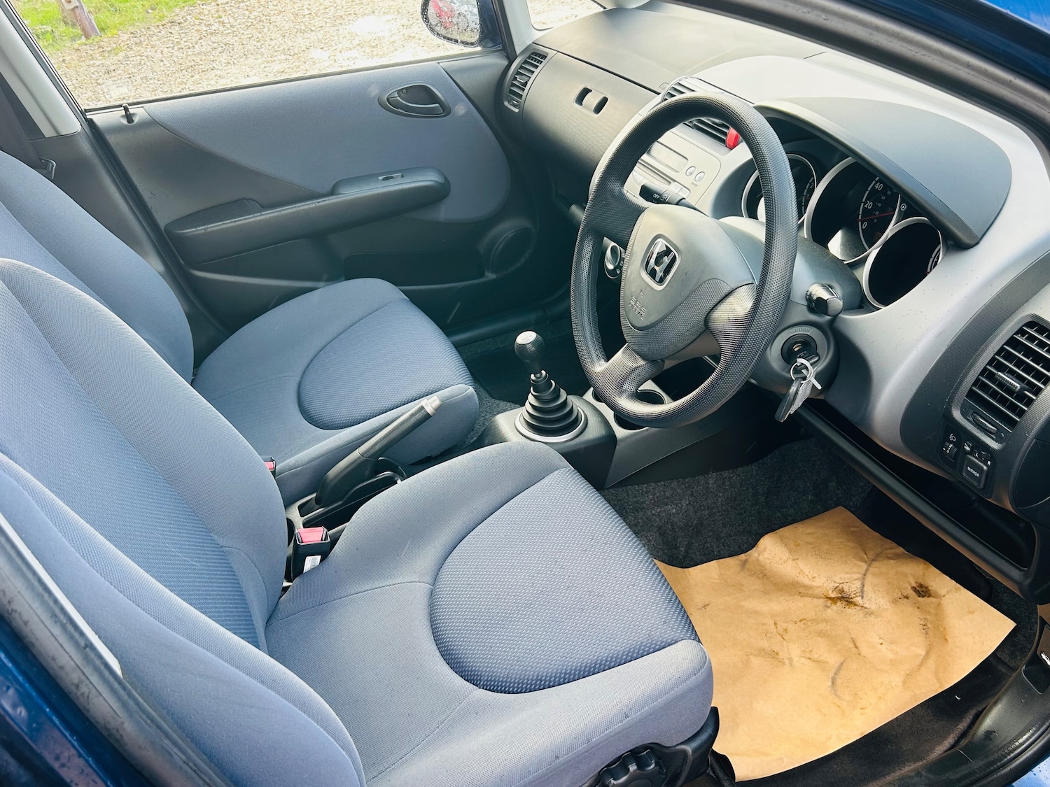 Used Honda Jazz 2004 for sale - 76750899: Photo 2