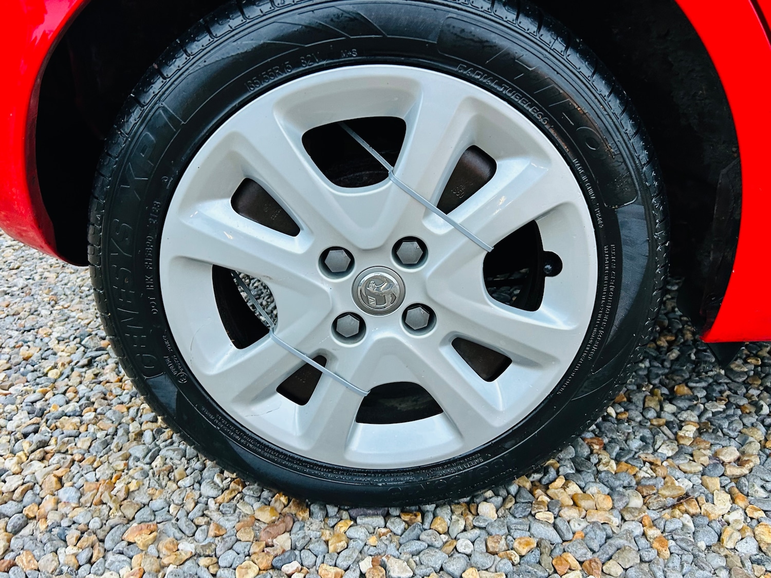 Used Vauxhall Viva 2016 for sale - 76719606: Photo 2